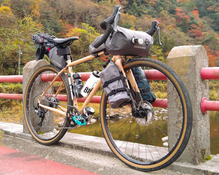 スポーツ 自転車 荷物